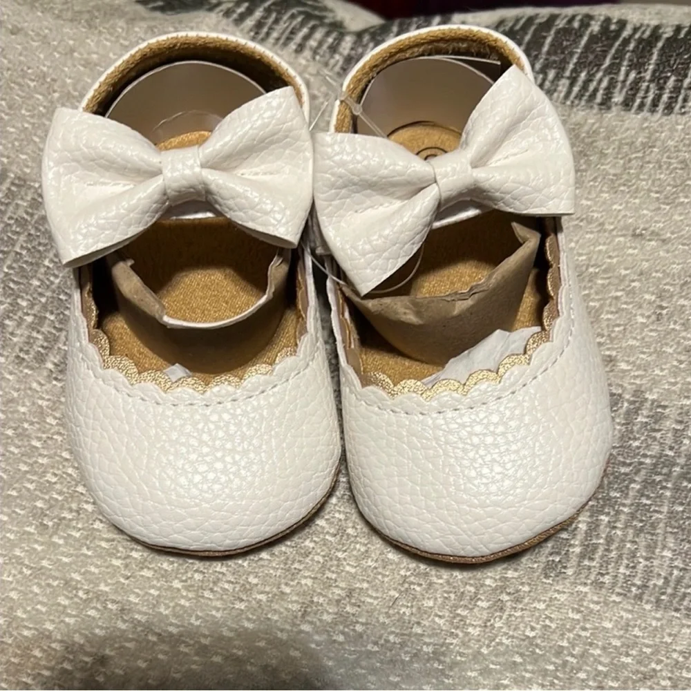 NWT HsdsBebe Infant Baby Girls Mary Jane Flats Bow Non-Slip SoftSole Dress Shoes